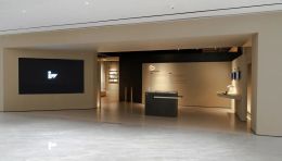 东鹏IW展厅设计：半开放式空间+磁吸技术，如何实现材料的快速迭代与展示