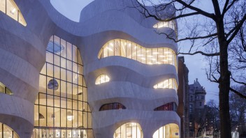 美国自然历史博物馆扩建：吉尔德中心如何用“由内而外”设计改善参观流线？