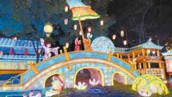 2025春节<b>夜游经济</b>新趋势：文旅消费月点亮夜间新场景