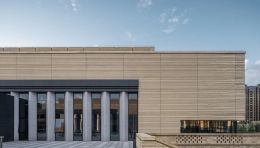 延安大学新校区体育中心室内设计：清水混凝土+金属网板打造运动空间