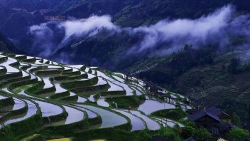 沉浸式<b>AI文旅</b>体验指南：技术如何重构旅行行业与游客选择？