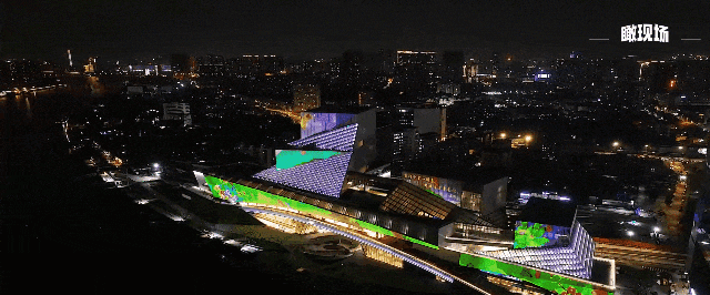 白鹅潭艺术中心《文学四季》<b>光影秀</b>：月光与四季演绎广东文学