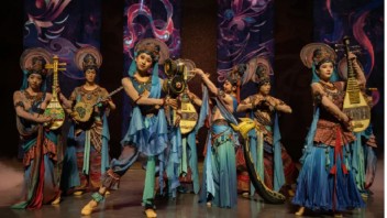 敦煌沉浸式演艺《乐动敦煌》：科技还原壁画乐舞盛景与剧情解析