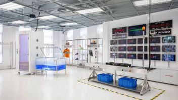 THE MIX LAND潮牌集合店设计解析：街头文化与实验室概念融合