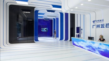 从工业厂房到云端展厅：广州云DCS数据中心室内设计解析