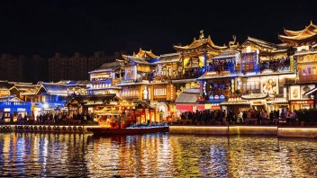 特色街区如何成为城市文旅新名片？场景营造与运营模式深度解析