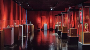 <b>非遗展览</b>策划与非物质性展示策略——以国家大剧院非遗展为例