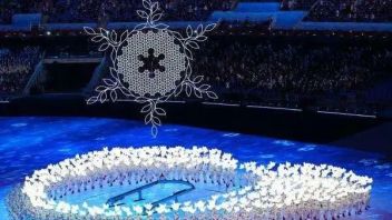 数字技术如何重塑舞台艺术？解析<b>沉浸式戏剧</b>与XR数字戏剧新趋势