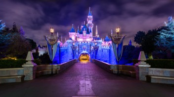 沉浸式主题乐园新趋势：<b>数字技术</b>如何重塑文旅体验经济