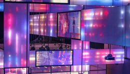 全球首个实时适应游客行为的博物馆：声音与视觉媒体博物馆重开