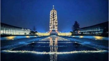 年轻人为何热衷寺庙游？解析<b>寺庙旅游</b>爆火原因与心灵慰藉