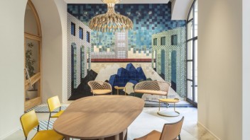 意大利Ragno陶瓷米兰展厅 - 400平方米旗舰空间与蜘蛛网艺术装置解析