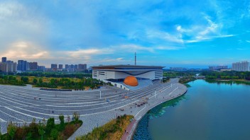 沉浸式城市展馆如何设计？驻马店“天中”展厅实例：时空脉络+数字体验