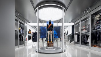 北京安踏旗舰店设计解析：奥运科技融合零售空间创新