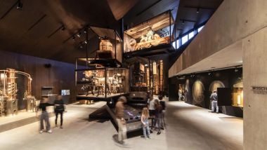 瑞士MoMö苹果博物馆：沉浸式体验苹果汁历史与工艺的互动展馆