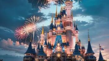 <b>主题乐园</b>IP打造与市场趋势分析：从迪士尼到国产乐园的沉浸式体验探索