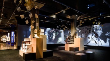 探索博物馆中的反抗叙事：鲍勃·迪伦、曼德拉与马丁·路德·金展览解析