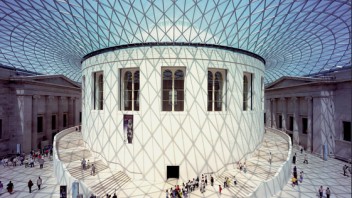 博物馆展示设计新趋势：生态化、数字化与人性化空间