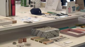 日本平面设计展“一天世界”登陆上海复星艺术中心，300余件原作亮相