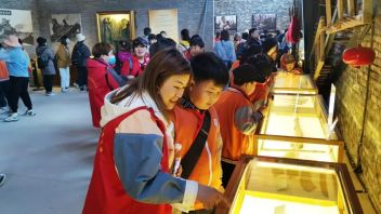 红色研学与文旅融合实践：数字化传承与经济协同效应分析