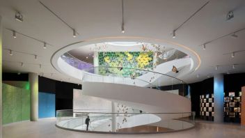 墨西哥国立自治大学生物多样性馆：DNA双螺旋楼梯与放射状设计诠释生命之树