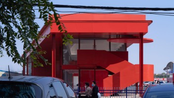 成都宏盟高端二手车交易展厅设计解析 | CLOU architects打造现代展销空间