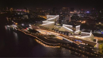 广东非遗馆创新<b>展陈设计</b>方案：榕树空间形象+裸眼3D+全息投影