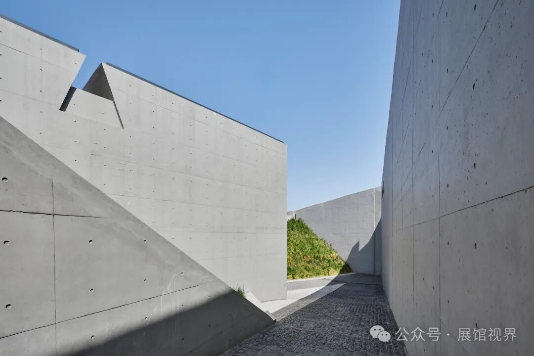 坡道视角下的骊山远景