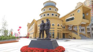 马旭文博艺术中心展陈设计：风与水的主题形象墙及场景还原