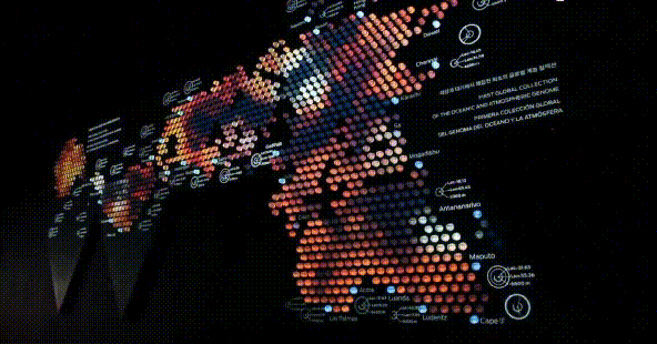 展馆设计中光元素的应用：自然采光与人工采光如何营造氛围、丰富空间层次？