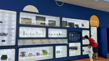 广州儿童媒介素养<b>展示中心</b>：VR体验+互动屏培养网络素养